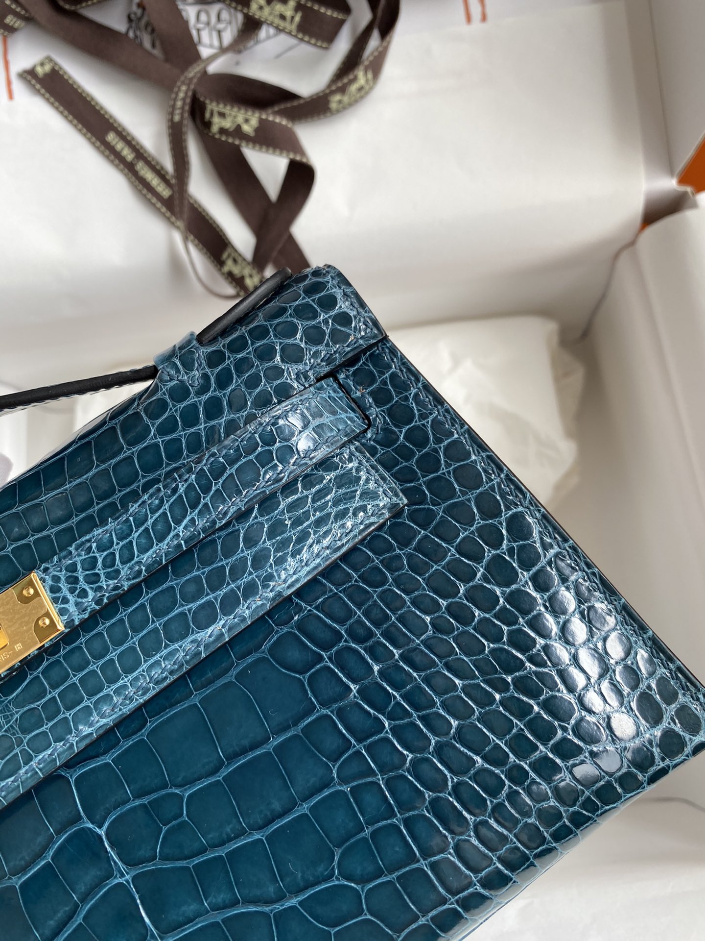 Hermes Mini Kelly Pochette 22cm Bag In Vert Bosphore Shiny Alligator Leather